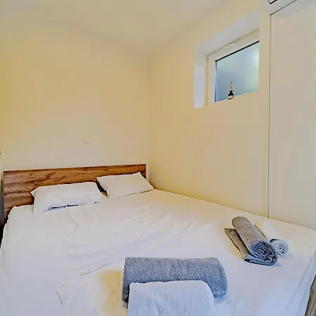 Apartmán Amazing In With Wifi Žuljana